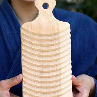 やさしい木肌のサクラで作った<br>洗濯板（小）