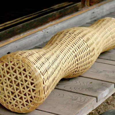 夏でもひんやり涼しい竹の抱き枕<br>白竹抱き枕ゴザ目　90センチ<br>（竹夫人/竹婦人/筒枕/筒まくら）