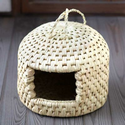 猫ちぐら<br>天然国産稲わら手編み仕上げ<br>夏は涼しく冬は温かい<br>一年中快適に使える<br>キャットハウス