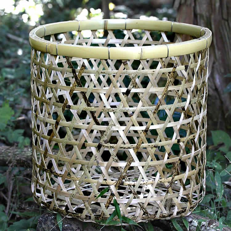 白虎竹製の玉入れ籠