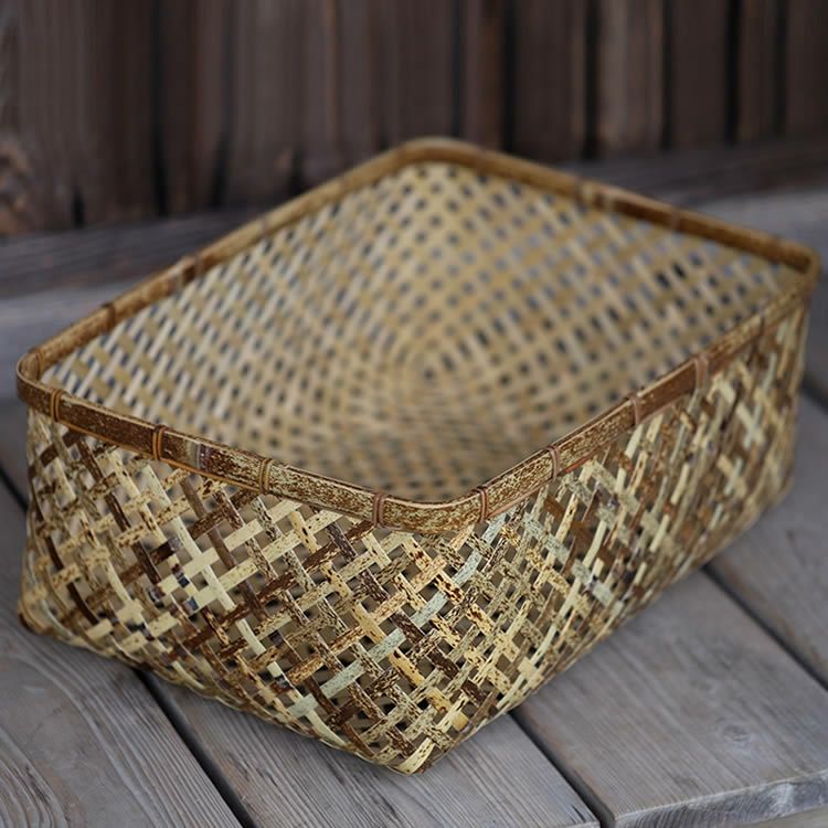 日本唯一の虎竹で復刻させた伝統の竹細工虎竹菱四ツ目衣装籠 | 虎斑竹 