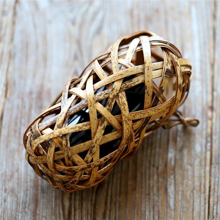 虎竹柱掛花籠 繭